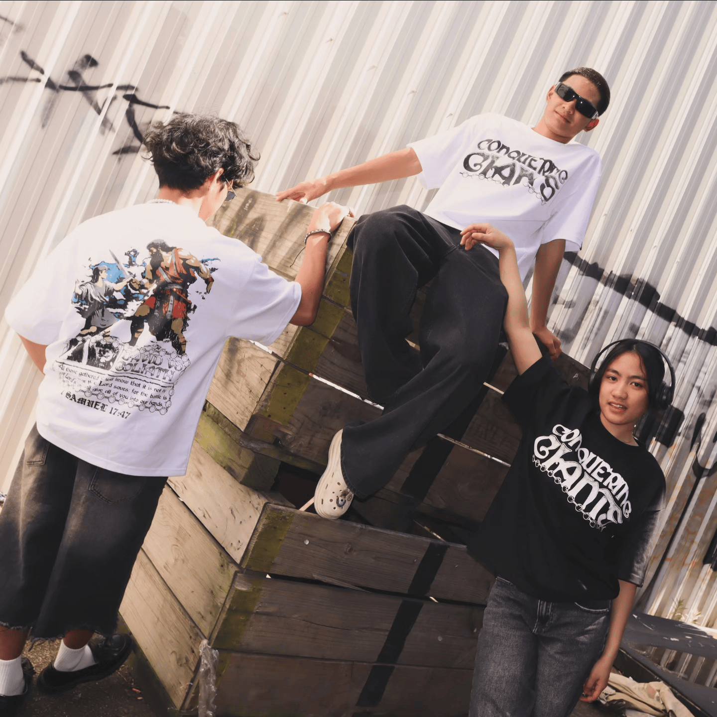 Conquering Giants - Black